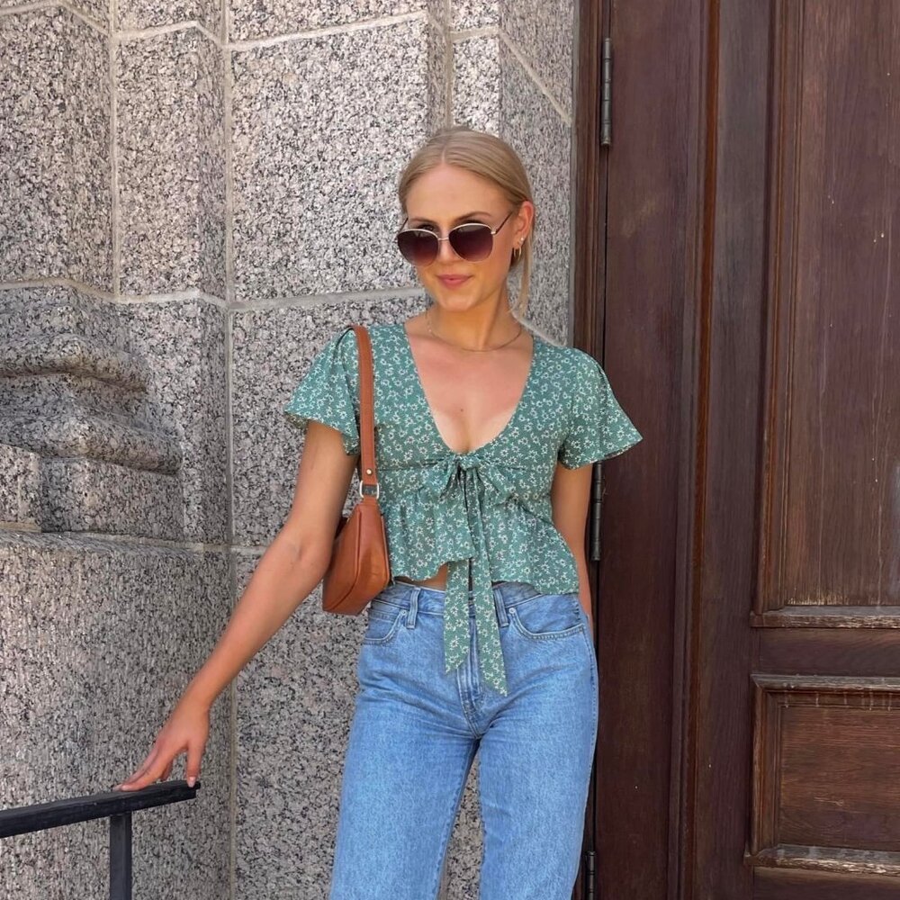 Green floral tie cropped ruffle top